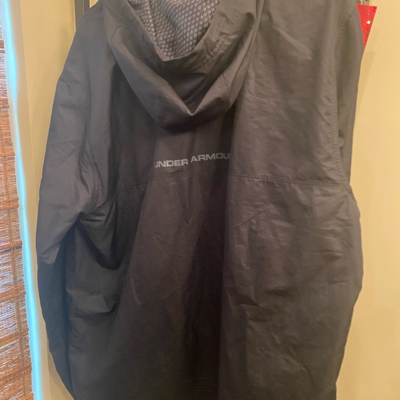 Under Armor-Pull over jacket with hood-XL-Black - Picture 2 of 3